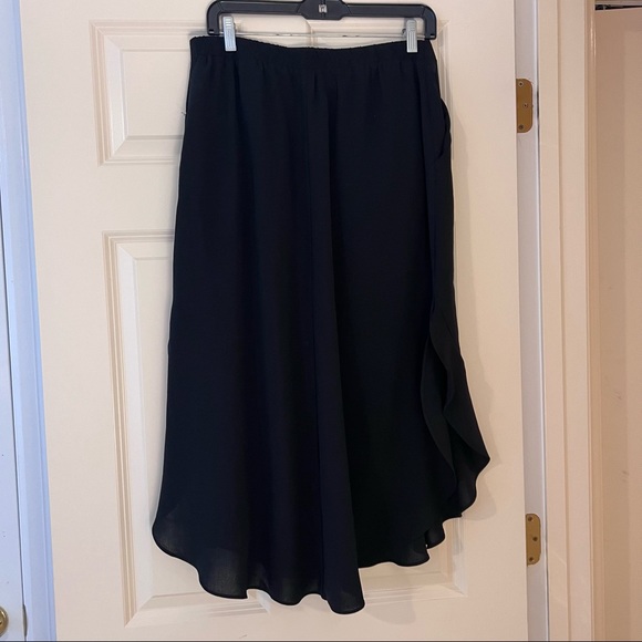 Lulu’s Malta Black Off-the-Shoulder Button-Up Two-Piece Dress - Picture 9 of 15